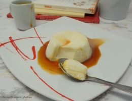 La Panna cotta con salsa al caramello