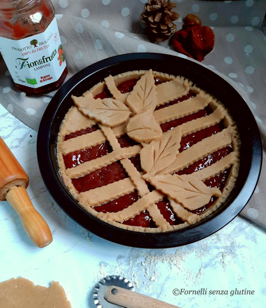 Pasta frolla con farina di castagne per biscotti e crostate 