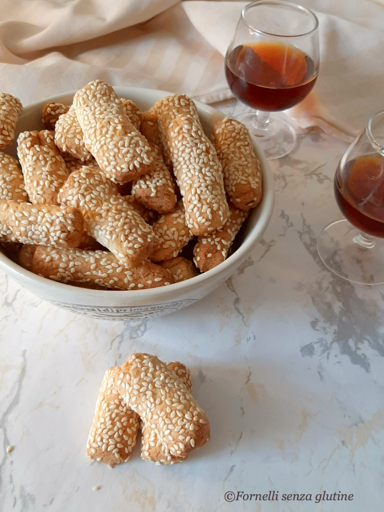 Biscotti siciliani con sesamo senza glutine,Biscotti regina senza glutine, biscotti antichi siciliani, Reginelle, biscotti facili, dolci siciliani, dolci senza glutine