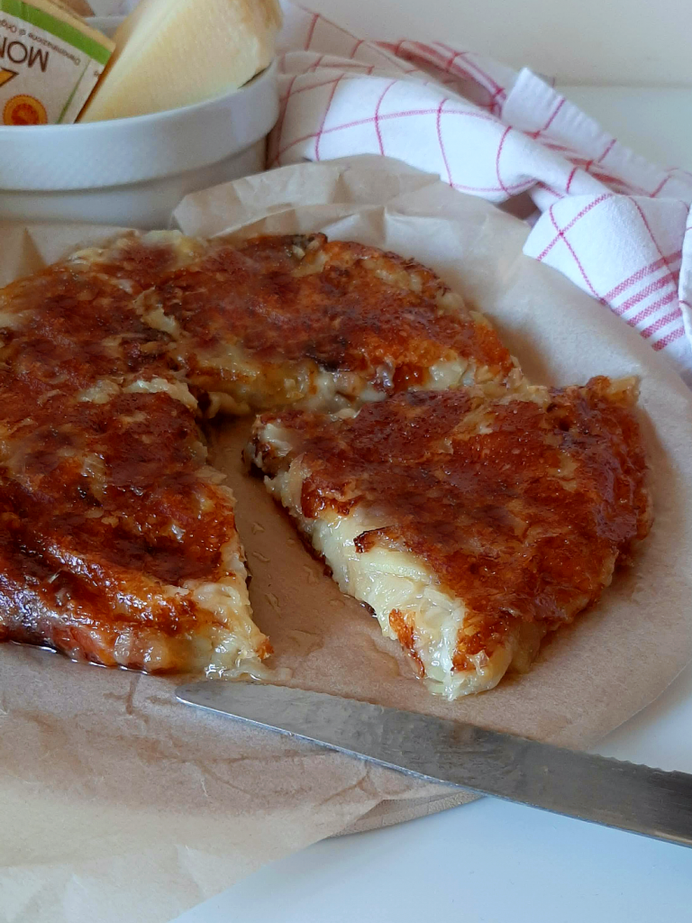 FRICO FRIULANO-RICETTA TIPICA CON PATATE E FORMAGGIO