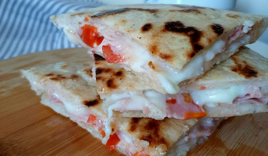 Rustichella in padella focaccia ripiena senza glutine